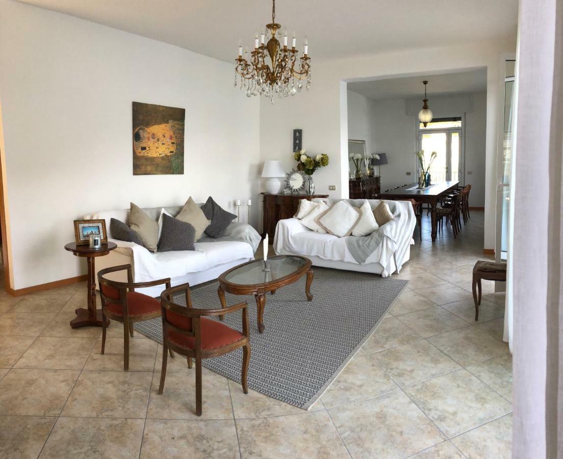 Como Lake View House Лезено Экстерьер фото